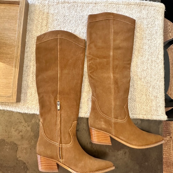 New in Box - Nine West Women's Orece Knee High Boot - size 6.5 - Picture 3 of 9